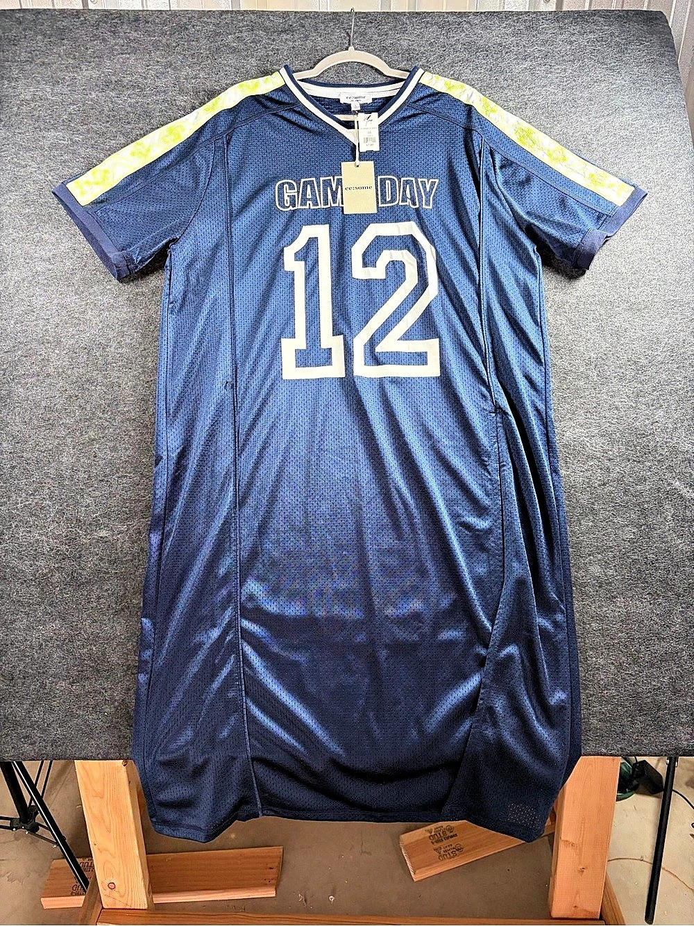 ee:some Los Angeles Go Sports Jersey Game Day Dress NWT Football Size Large